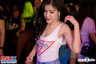 Neon BeatZ Party at MIXX Bangkok — photo 138