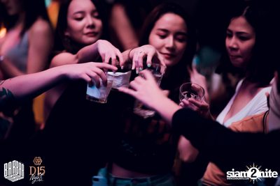 Friday Night at BARBARBAR — photo 12