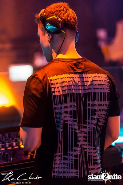 Avadox at The Club Khaosan — photo 40