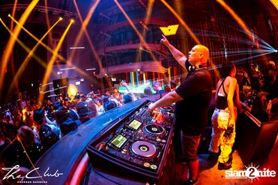 Avadox at The Club Khaosan — photo 132