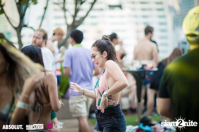 Splash Pool Party at Aloft Bangkok Sukhumvit Soi 11 — photo 17