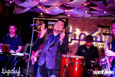 Ben Chalatit at Tipsy — photo 76