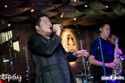 Ben Chalatit at Tipsy — photo 89