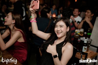 Ben Chalatit at Tipsy — photo 115