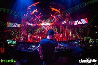 DJ Kerry Asian Invasion ที่ อินเซนิตี้ ไนท์คลับ — photo 25