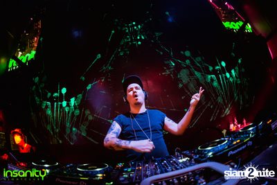 DJ Kerry Asian Invasion ที่ อินเซนิตี้ ไนท์คลับ — photo 27