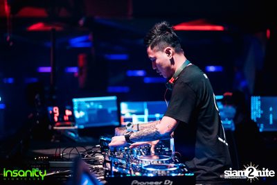 DJ Kerry Asian Invasion ที่ อินเซนิตี้ ไนท์คลับ — photo 67