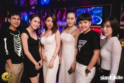 Fridays ที่ เดอะ คลับ แอท คอย — photo 31