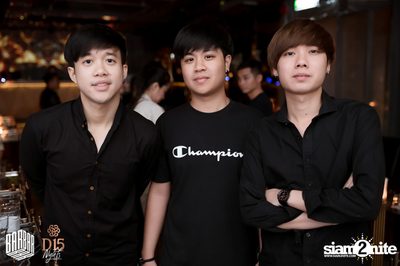 Friday Night at BARBARBAR — photo 2