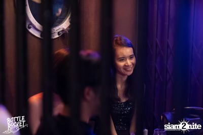 Brew Master กับ Gary Lohin ที่ บ็อทเทิลร็อคเก็ต คราฟท์เบียร์บาร์ — photo 66