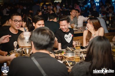 Saturday Night at Ainu Bar — photo 9