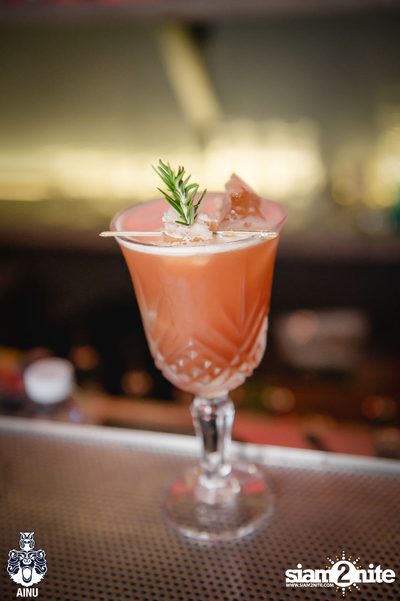 Saturday Night at Ainu Bar — photo 17