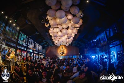 Saturday Night at Ainu Bar — photo 52
