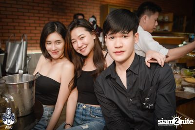 Saturday Night at Ainu Bar — photo 81