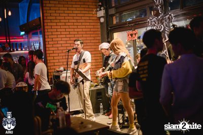 Saturday Night at Ainu Bar — photo 82