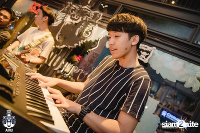 Saturday Night at Ainu Bar — photo 119