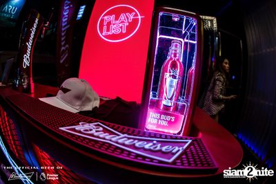Bud's Live Party กับ Big Ass ที่ เพลย์ลิสต์ เอกมัย — photo 17