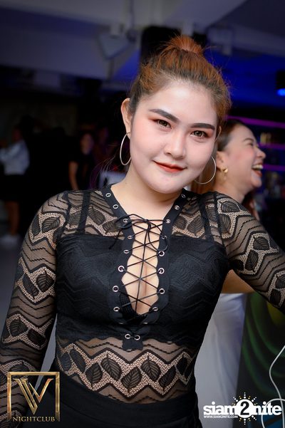 Neon Party at V Nightclub Bangkok — photo 16