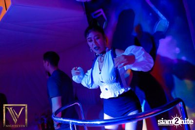 Neon Party at V Nightclub Bangkok — photo 38
