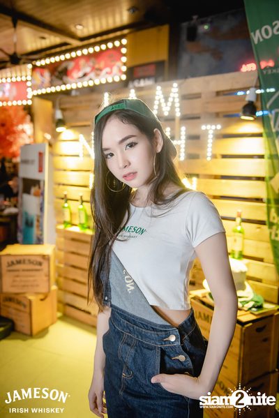 F.Hero x Maiyarap @ ชงเจริญ กรู๊ฟ — photo 55