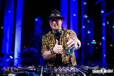 Sinergy Sounds 1.0 | Seen Restaurant & Bar Bangkok — photo 4