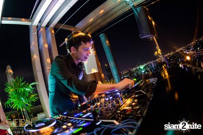 Sinergy Sounds 1.0 | Seen Restaurant & Bar Bangkok — photo 119