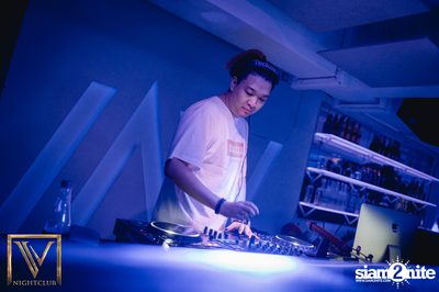 Saturday Night at V Nightclub — photo 9