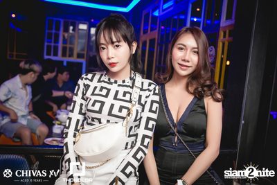 Cocktail at Thonglor Official — photo 17