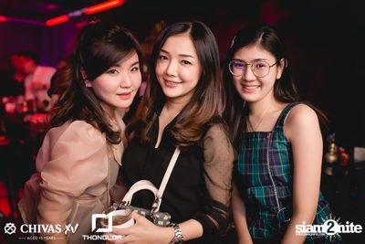 Cocktail at Thonglor Official — photo 24