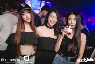 Cocktail at Thonglor Official — photo 55