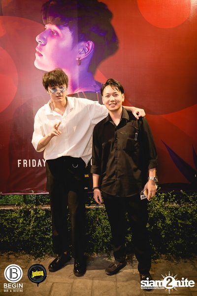 The TOYS ที่ บีกิน บาร์ — photo 69