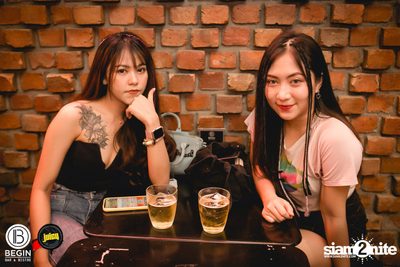 The TOYS ที่ บีกิน บาร์ — photo 73
