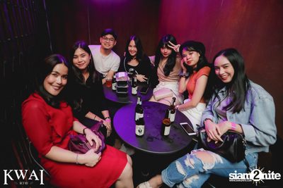 Yokee Playboy ที่ บ็อทเทิลร็อคเก็ต คราฟท์เบียร์บาร์ — photo 32