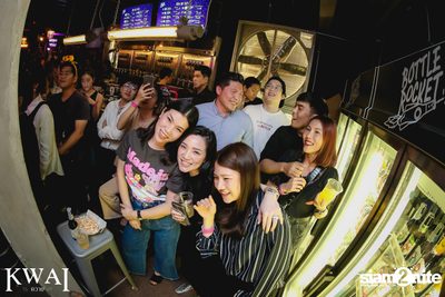 Yokee Playboy ที่ บ็อทเทิลร็อคเก็ต คราฟท์เบียร์บาร์ — photo 73