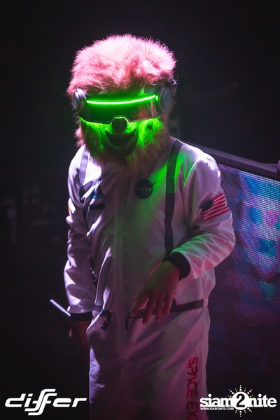 Halloween Weekend กับ Unmonkey ที่ ดิฟเฟอร์ ผับ พัทยา — photo 114