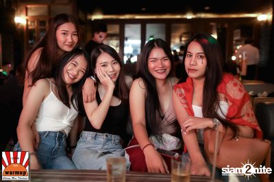 Indigo ที่ วอร์ม อัพ คาเฟ่ เชียงใหม่ — photo 113
