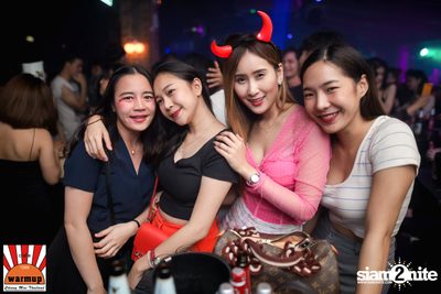 Indigo ที่ วอร์ม อัพ คาเฟ่ เชียงใหม่ — photo 175