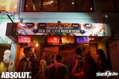 Dia de Muertos - Halloween Party at Revolucion Cocktail — photo 8