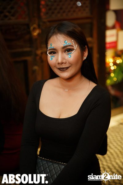 Dia de Muertos - Halloween Party at Revolucion Cocktail — photo 33