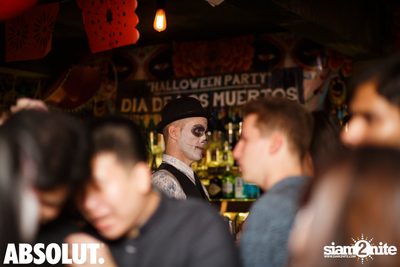 Dia de Muertos - Halloween Party at Revolucion Cocktail — photo 41