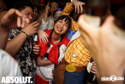 Dia de Muertos - Halloween Party at Revolucion Cocktail — photo 60