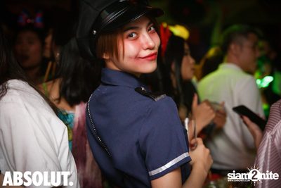 Dia de Muertos - Halloween Party at Revolucion Cocktail — photo 73
