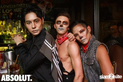 Dia de Muertos - Halloween Party at Revolucion Cocktail — photo 74