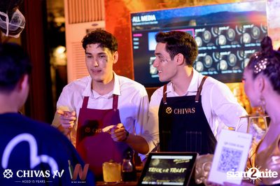 Getsunova x V Violette - Halloween XV Night Party at Wine Bridge — photo 51