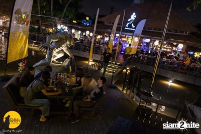 Stamp Apiwat at Fullmoon Terrace & Bar — photo 5
