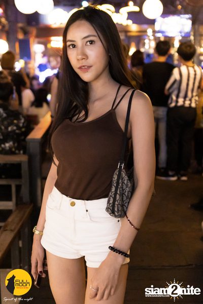 Stamp Apiwat at Fullmoon Terrace & Bar — photo 56