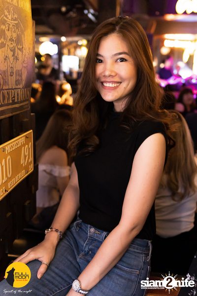 Stamp Apiwat at Fullmoon Terrace & Bar — photo 58
