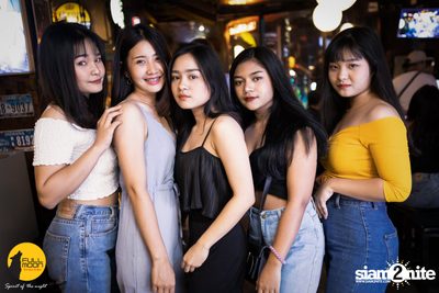 Stamp Apiwat at Fullmoon Terrace & Bar — photo 66
