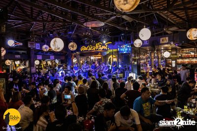 Stamp Apiwat at Fullmoon Terrace & Bar — photo 70