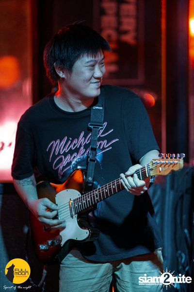 Stamp Apiwat at Fullmoon Terrace & Bar — photo 126